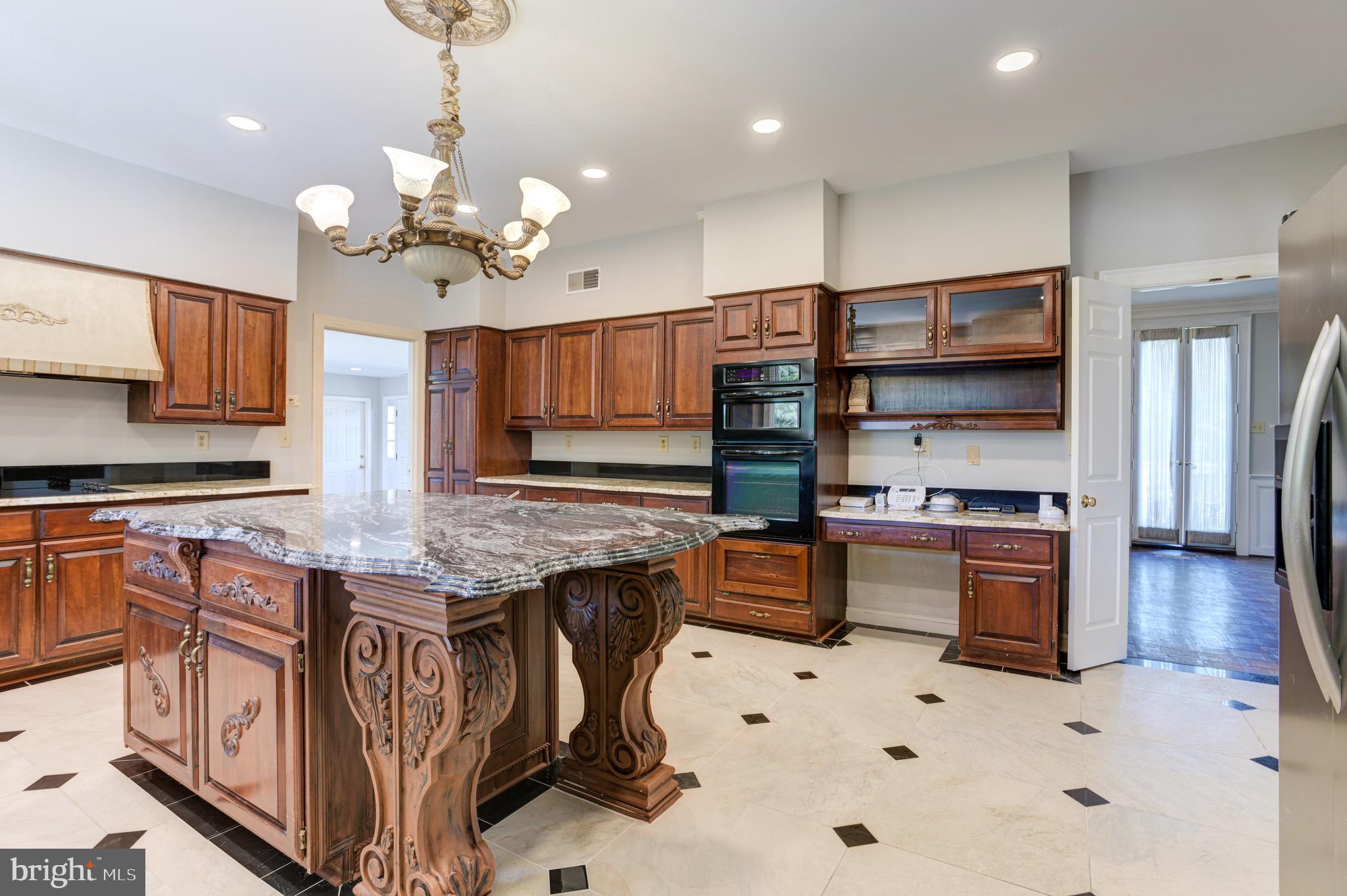 MERRY GO ROUND FARM - Residential