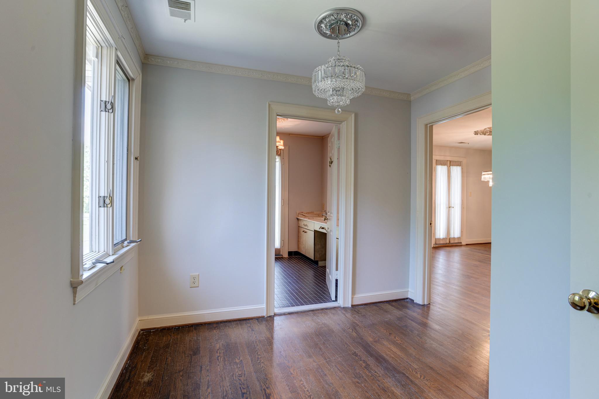 MERRY GO ROUND FARM - Residential