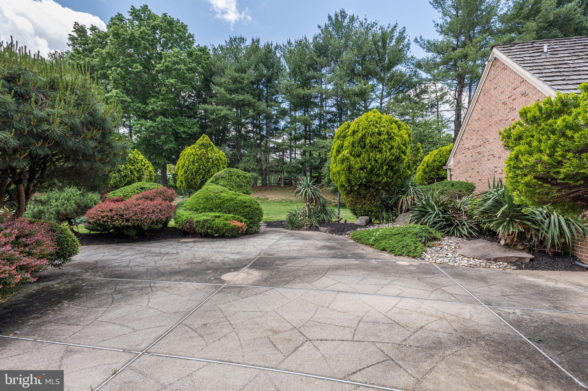 MERRY GO ROUND FARM - Residential