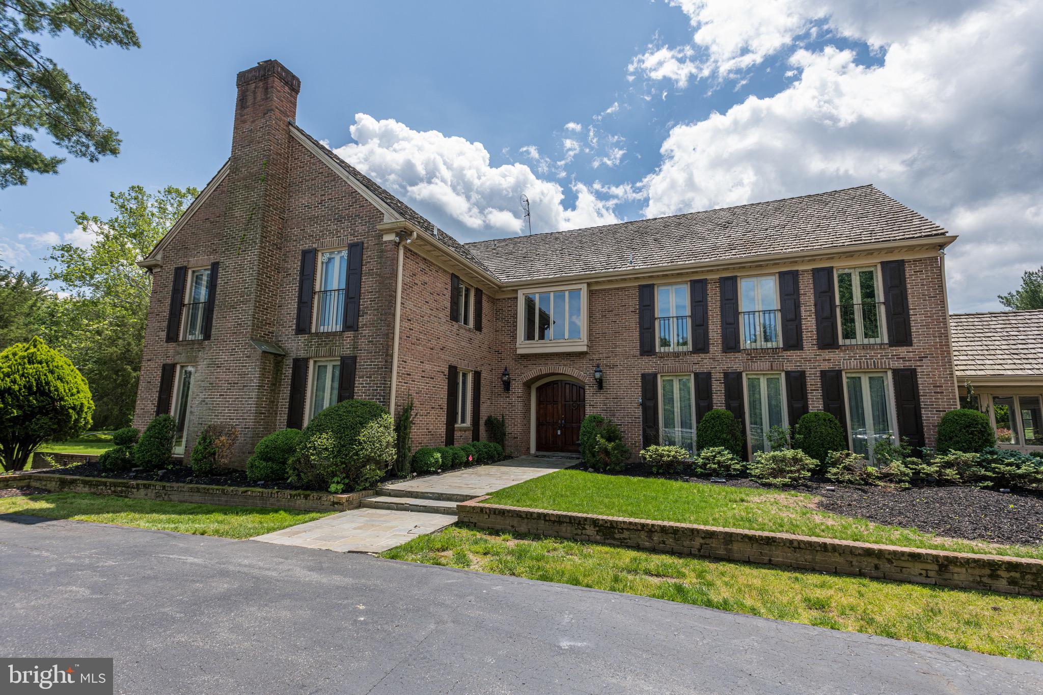 MERRY GO ROUND FARM - Residential