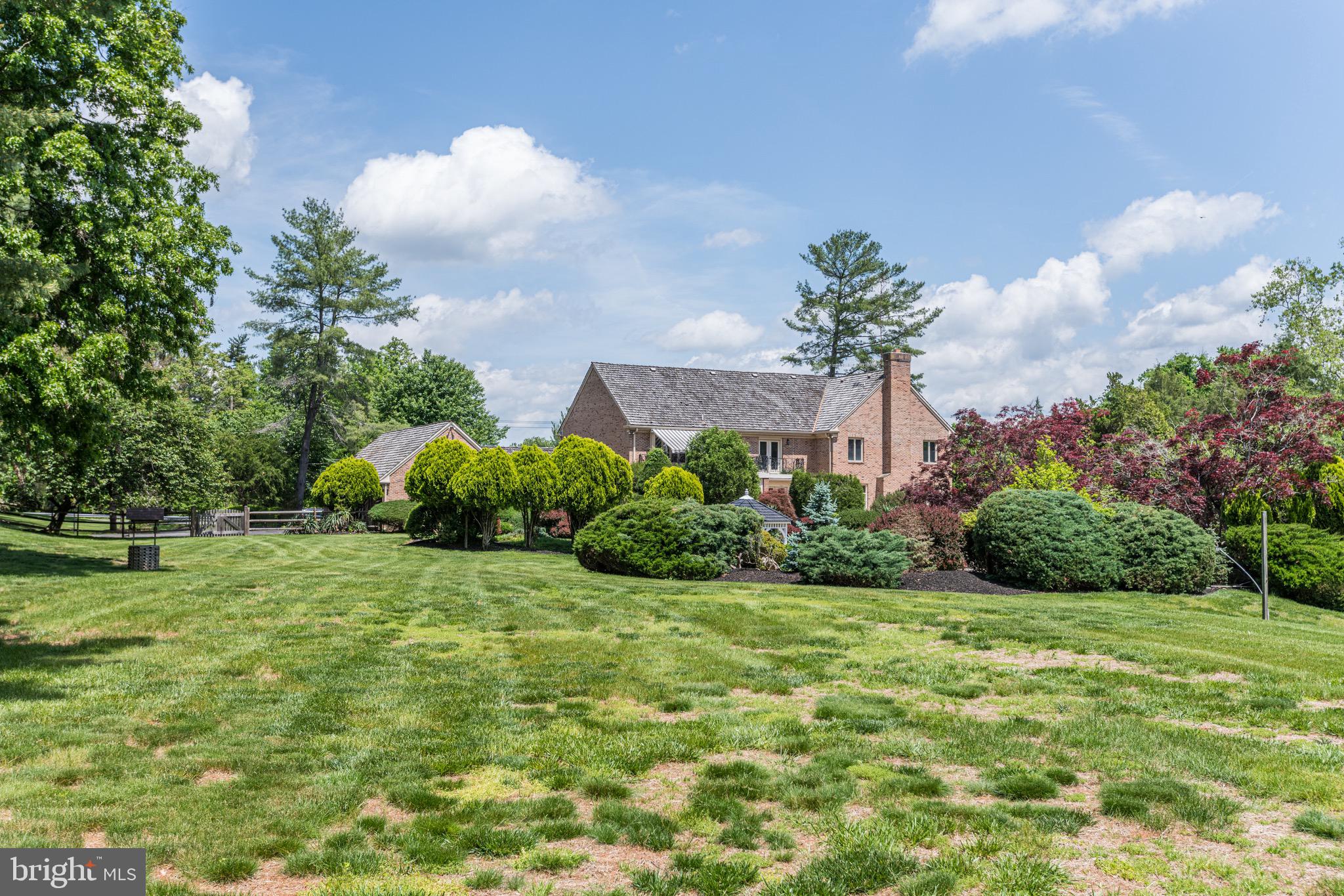 MERRY GO ROUND FARM - Residential