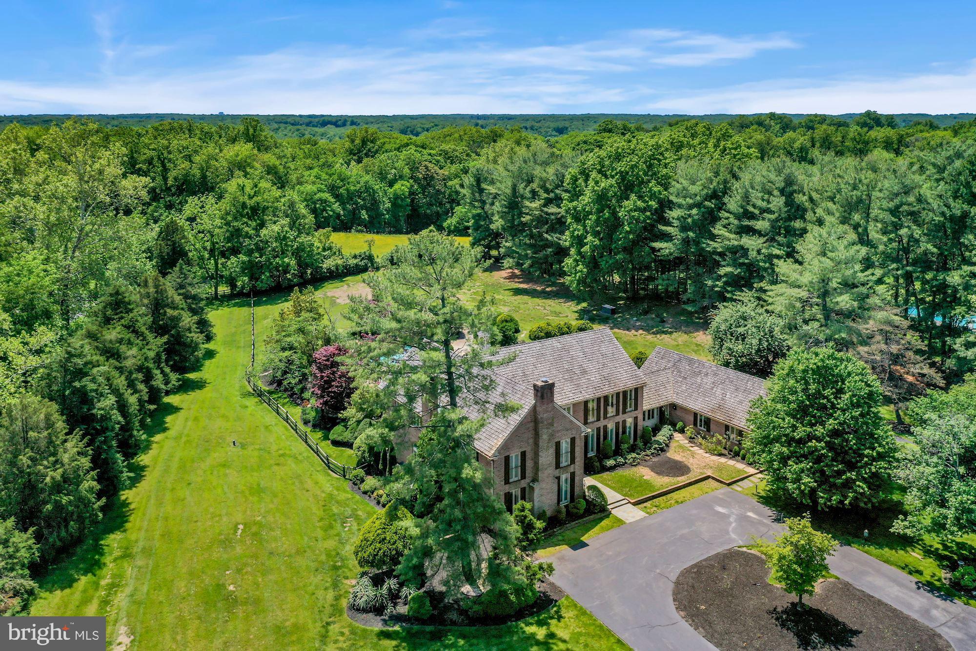 MERRY GO ROUND FARM - Residential