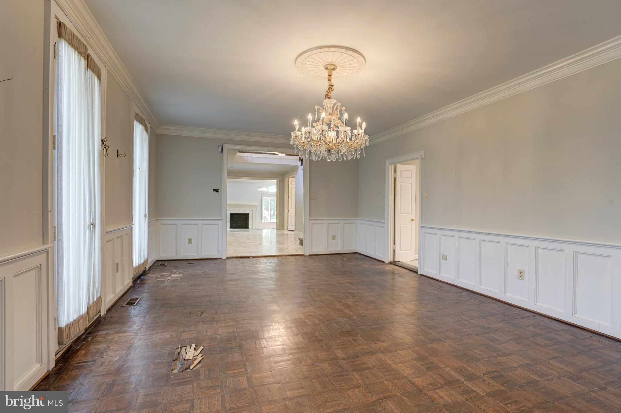 MERRY GO ROUND FARM - Residential