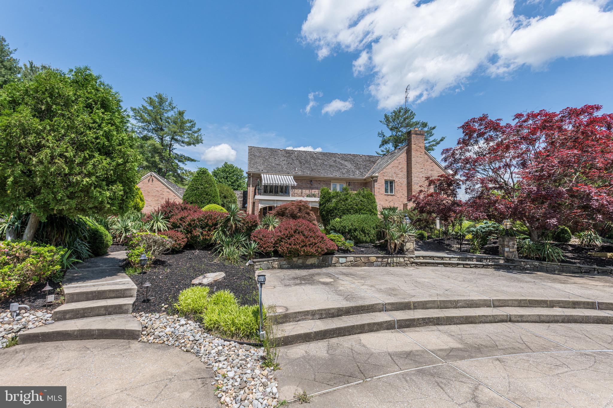 MERRY GO ROUND FARM - Residential