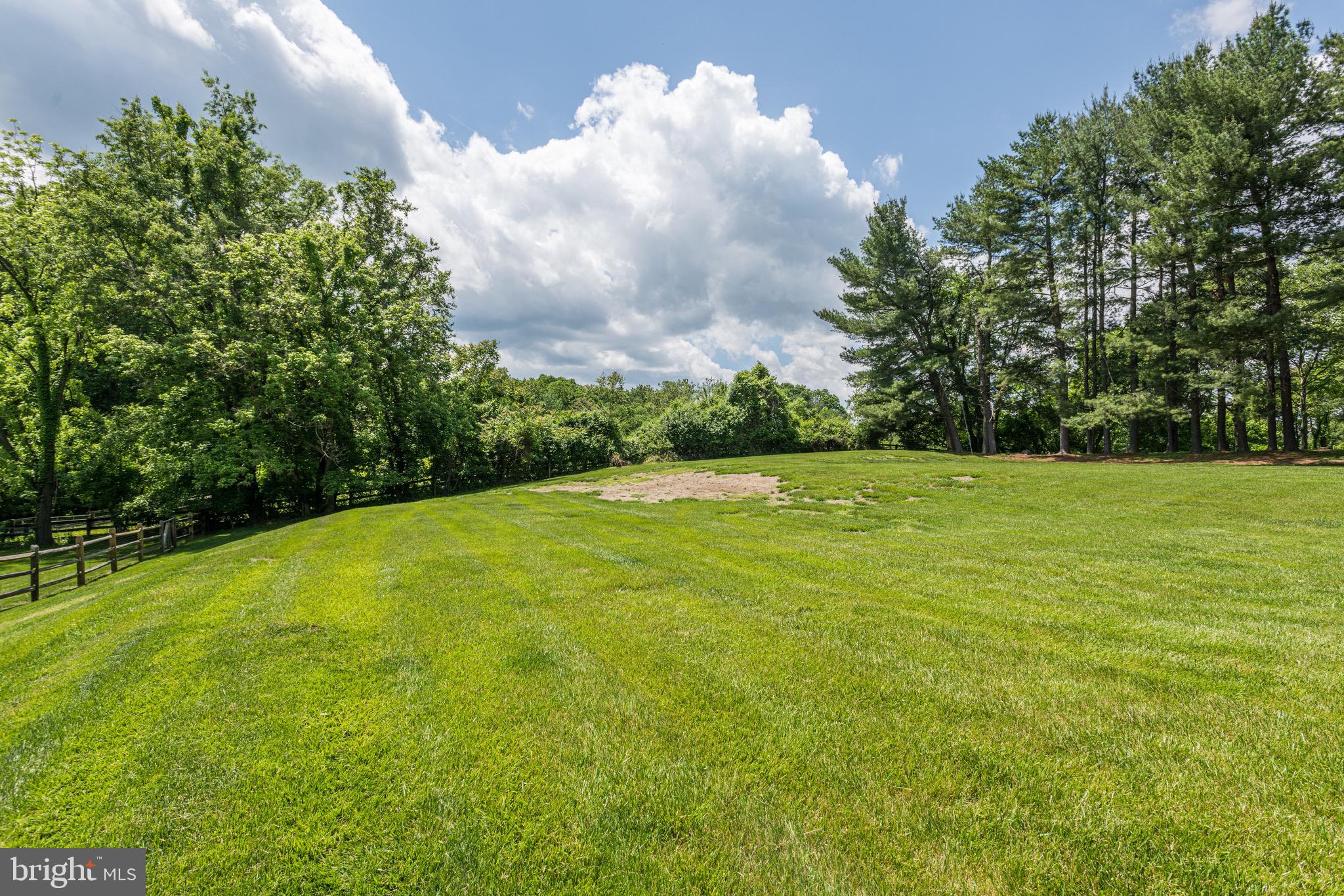 MERRY GO ROUND FARM - Residential
