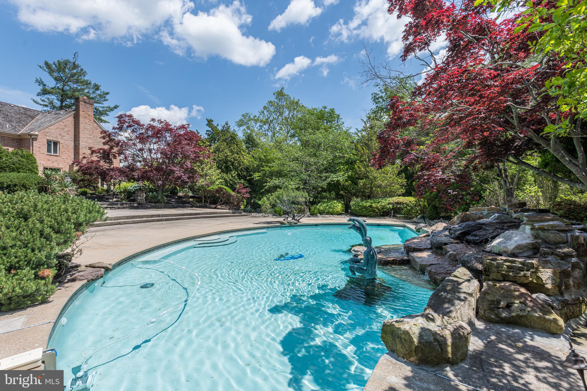 MERRY GO ROUND FARM - Residential