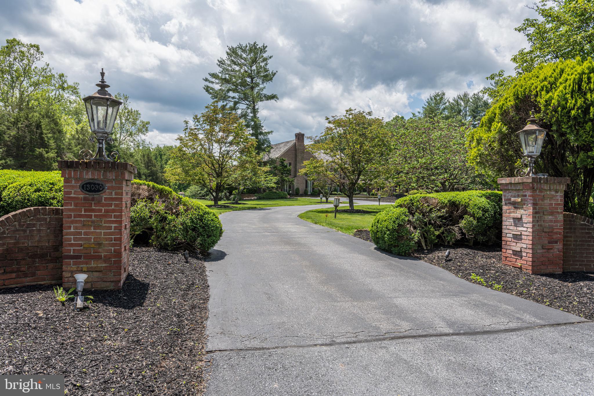 MERRY GO ROUND FARM - Residential