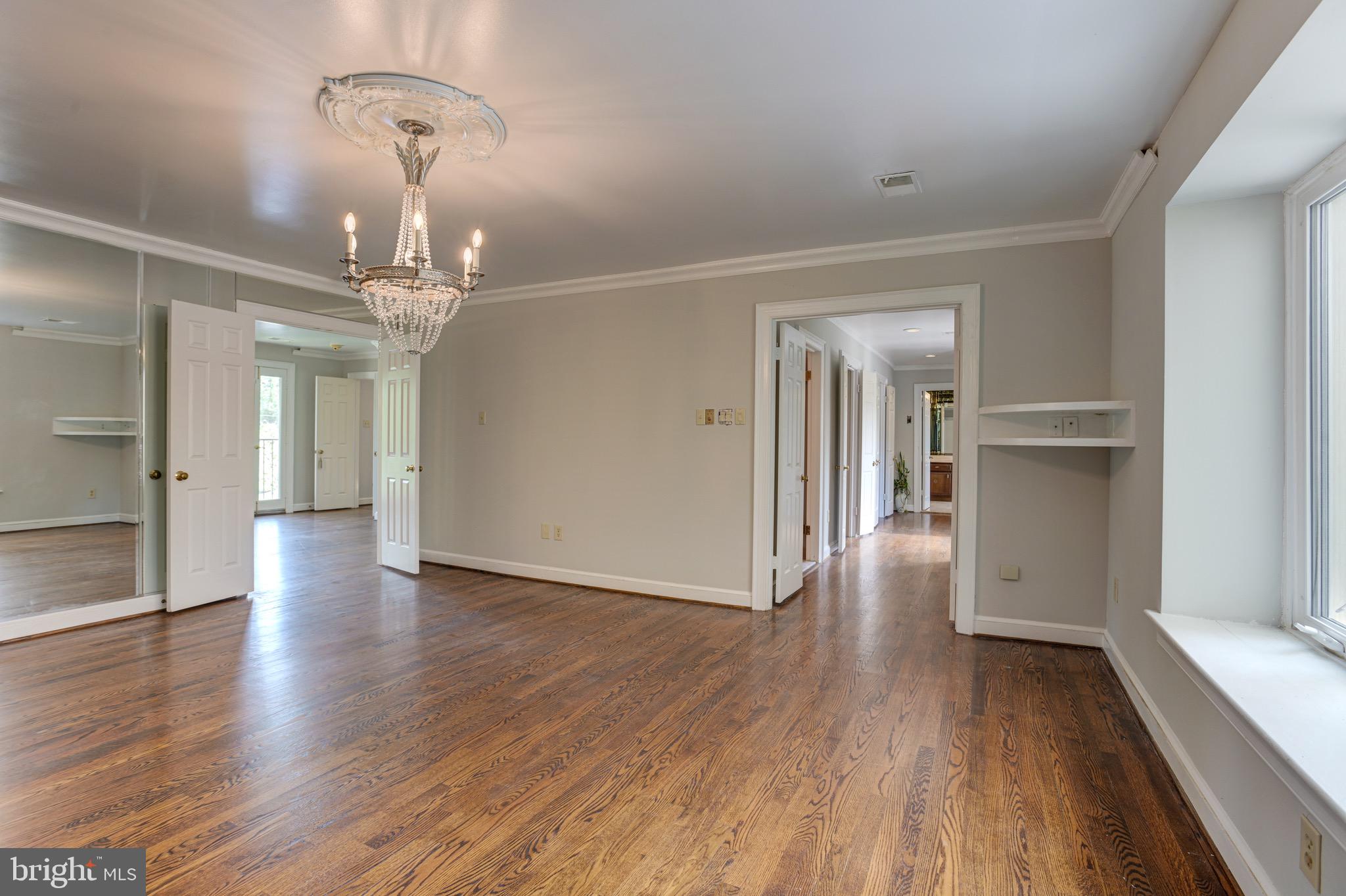 MERRY GO ROUND FARM - Residential