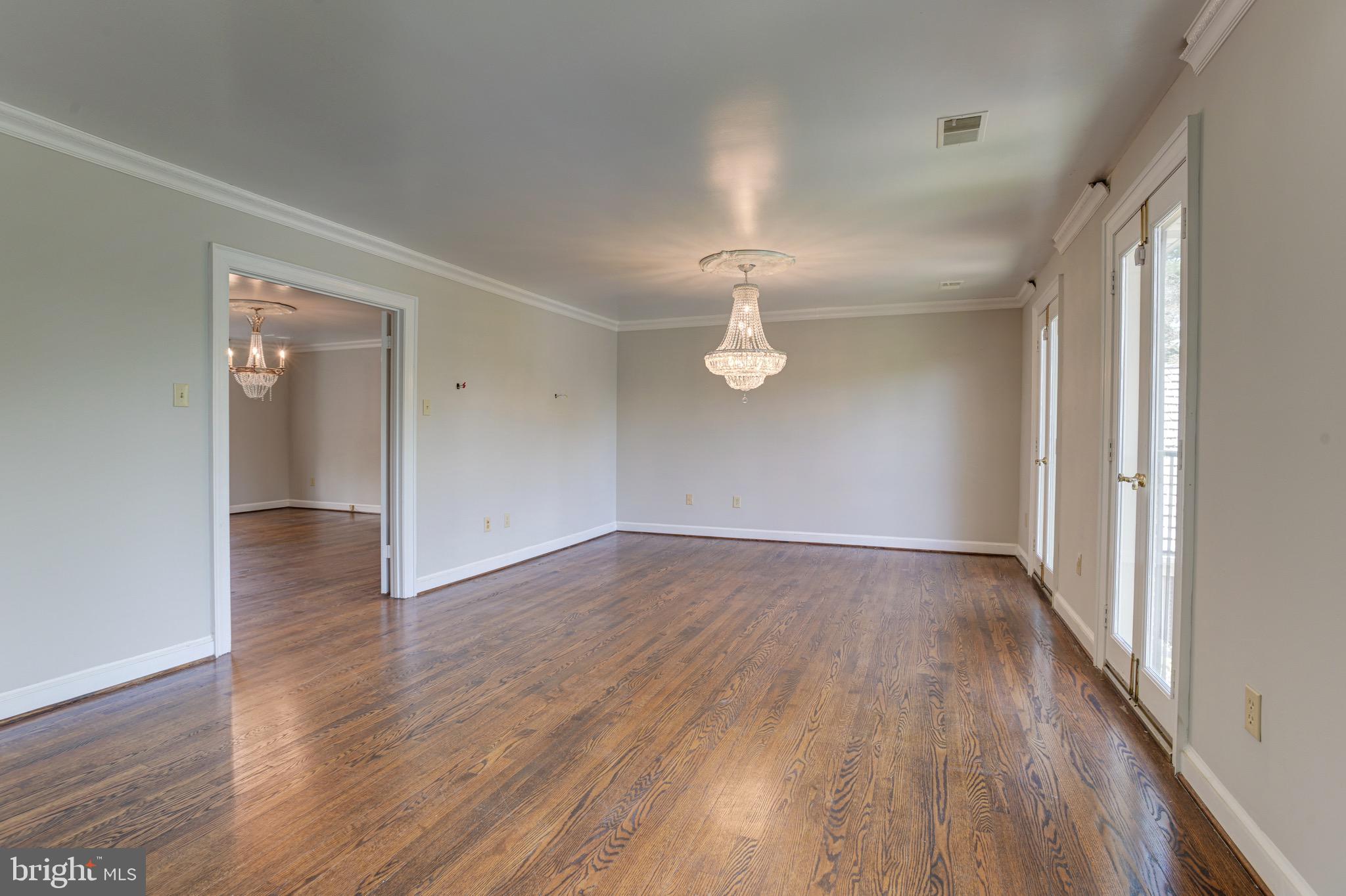 MERRY GO ROUND FARM - Residential