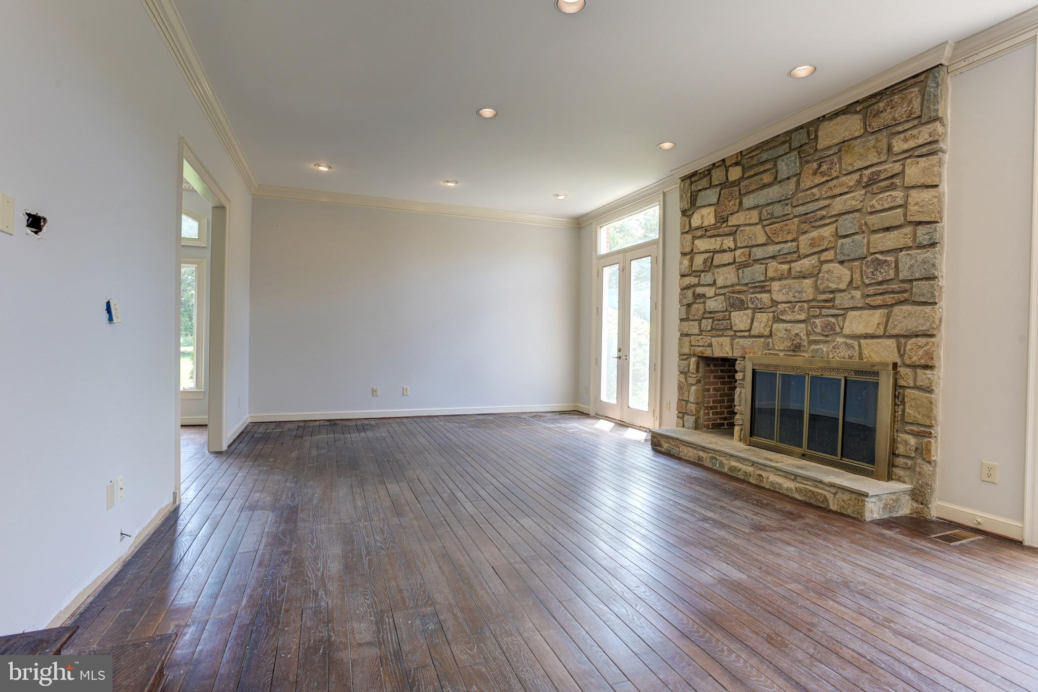 MERRY GO ROUND FARM - Residential