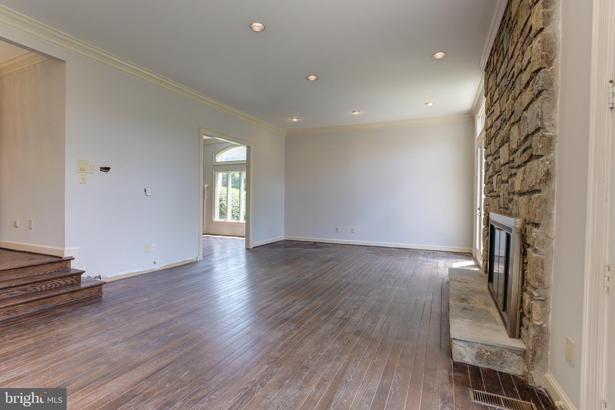 MERRY GO ROUND FARM - Residential