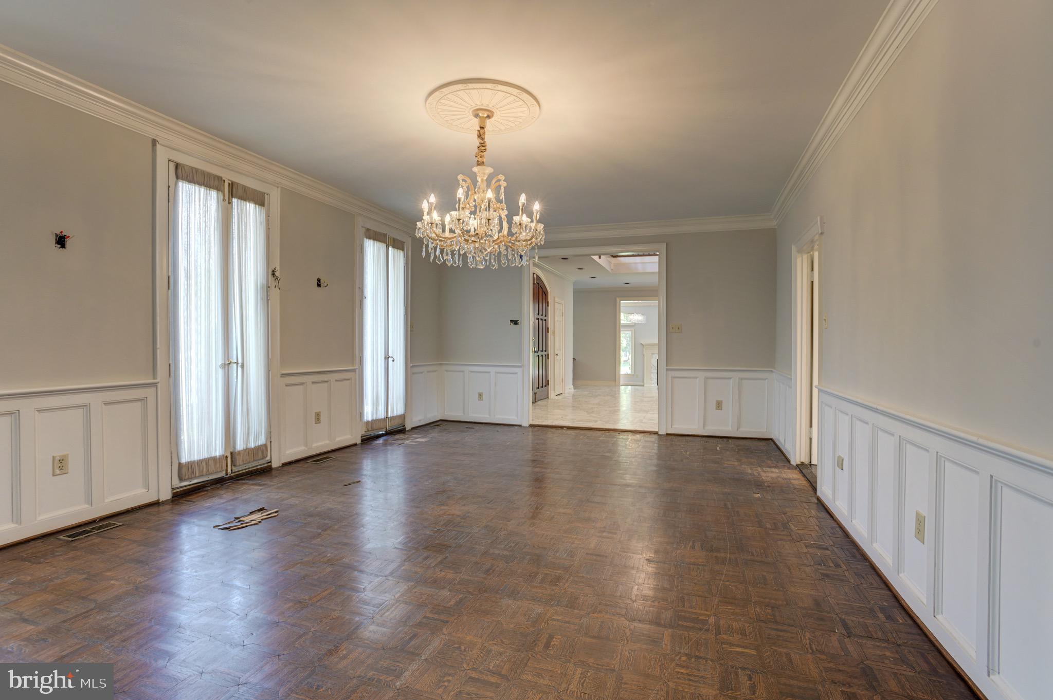 MERRY GO ROUND FARM - Residential