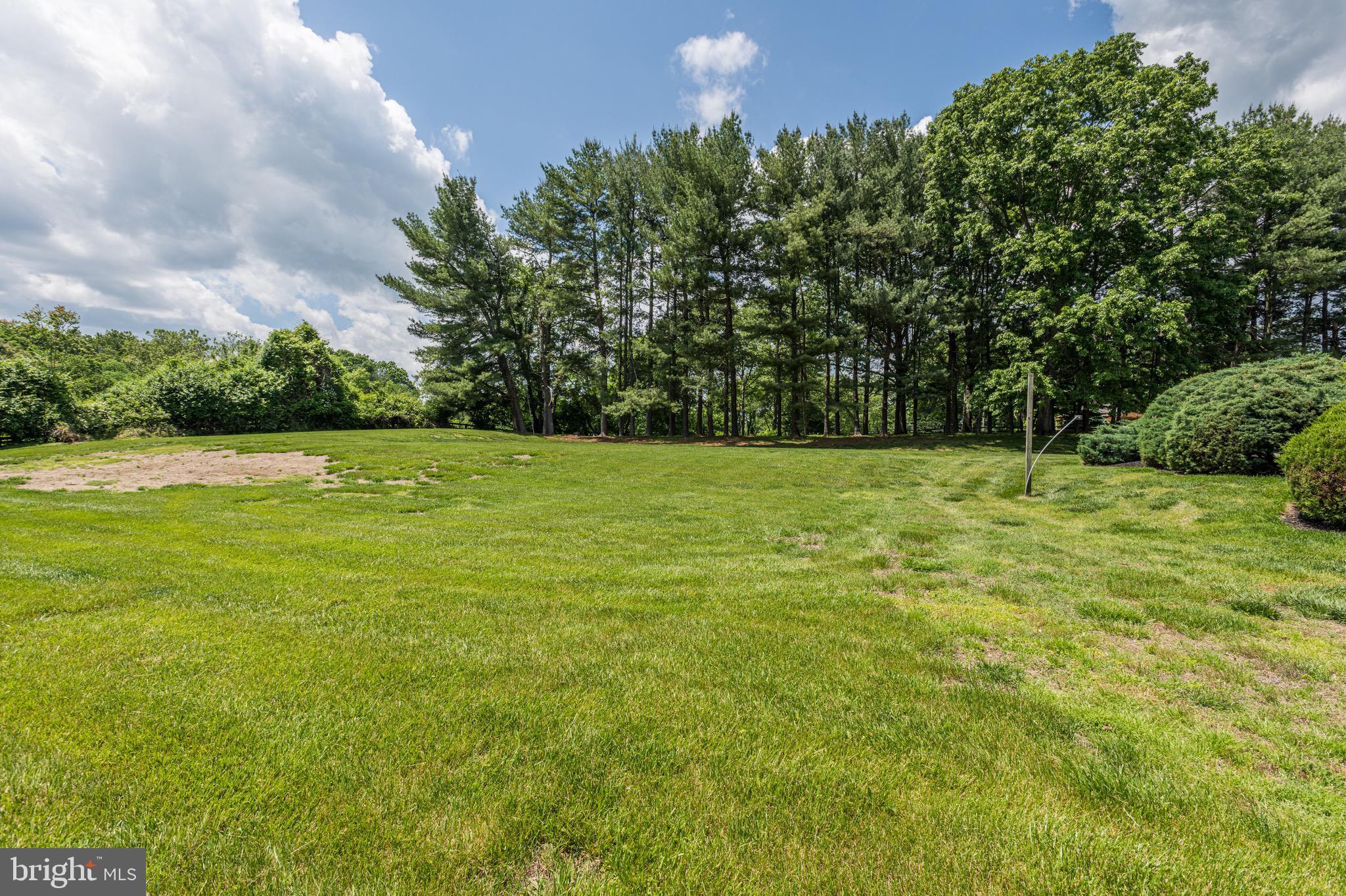 MERRY GO ROUND FARM - Residential