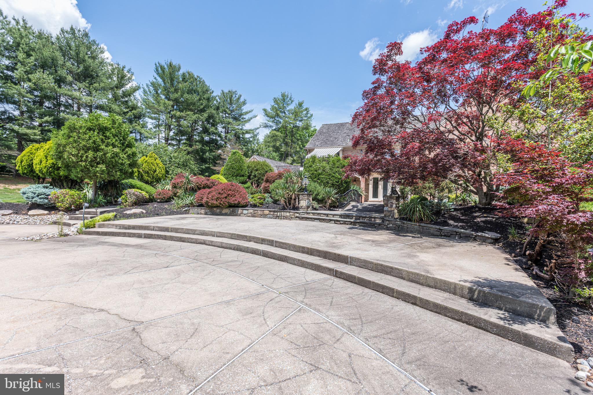 MERRY GO ROUND FARM - Residential