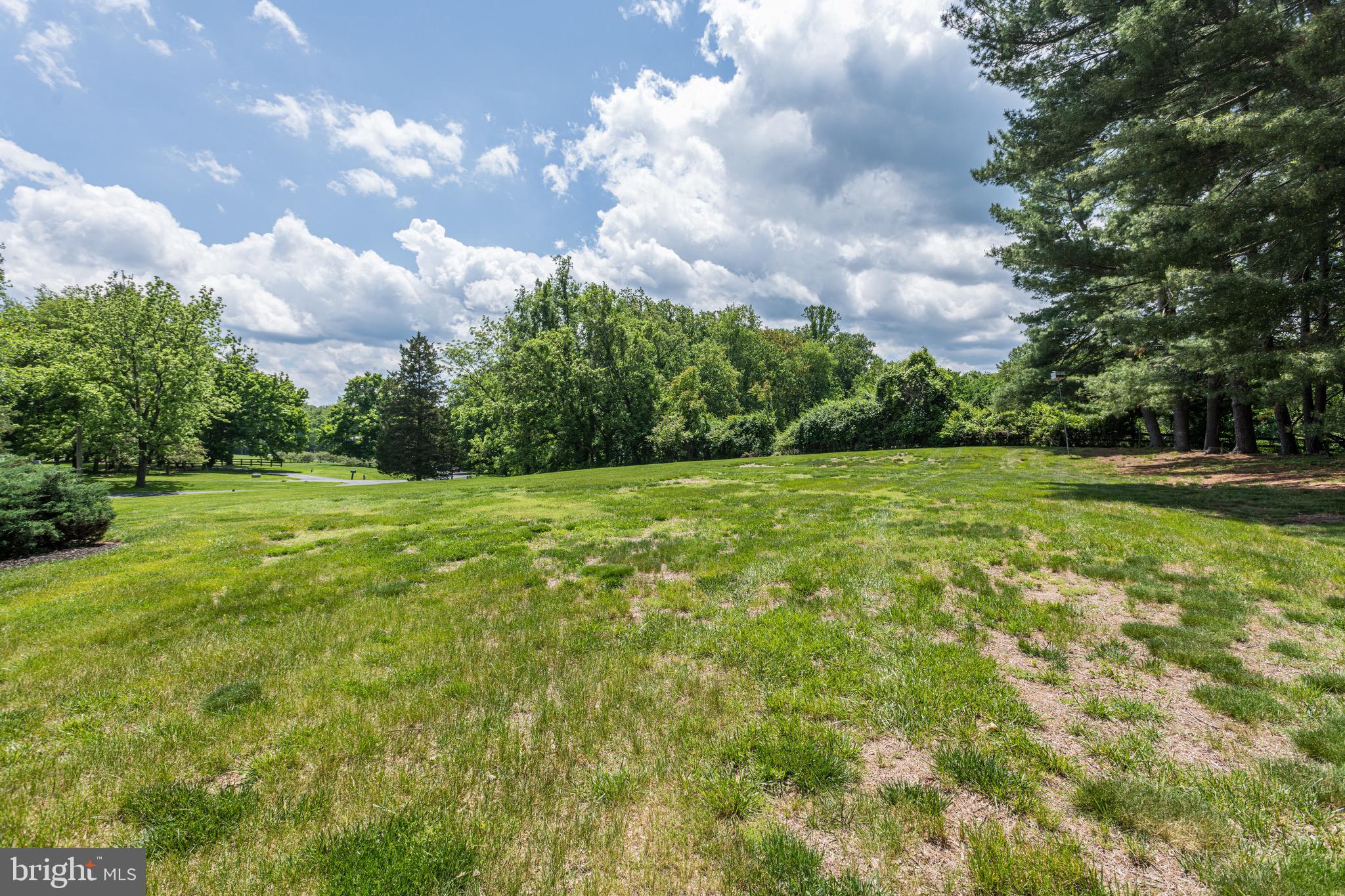 MERRY GO ROUND FARM - Residential