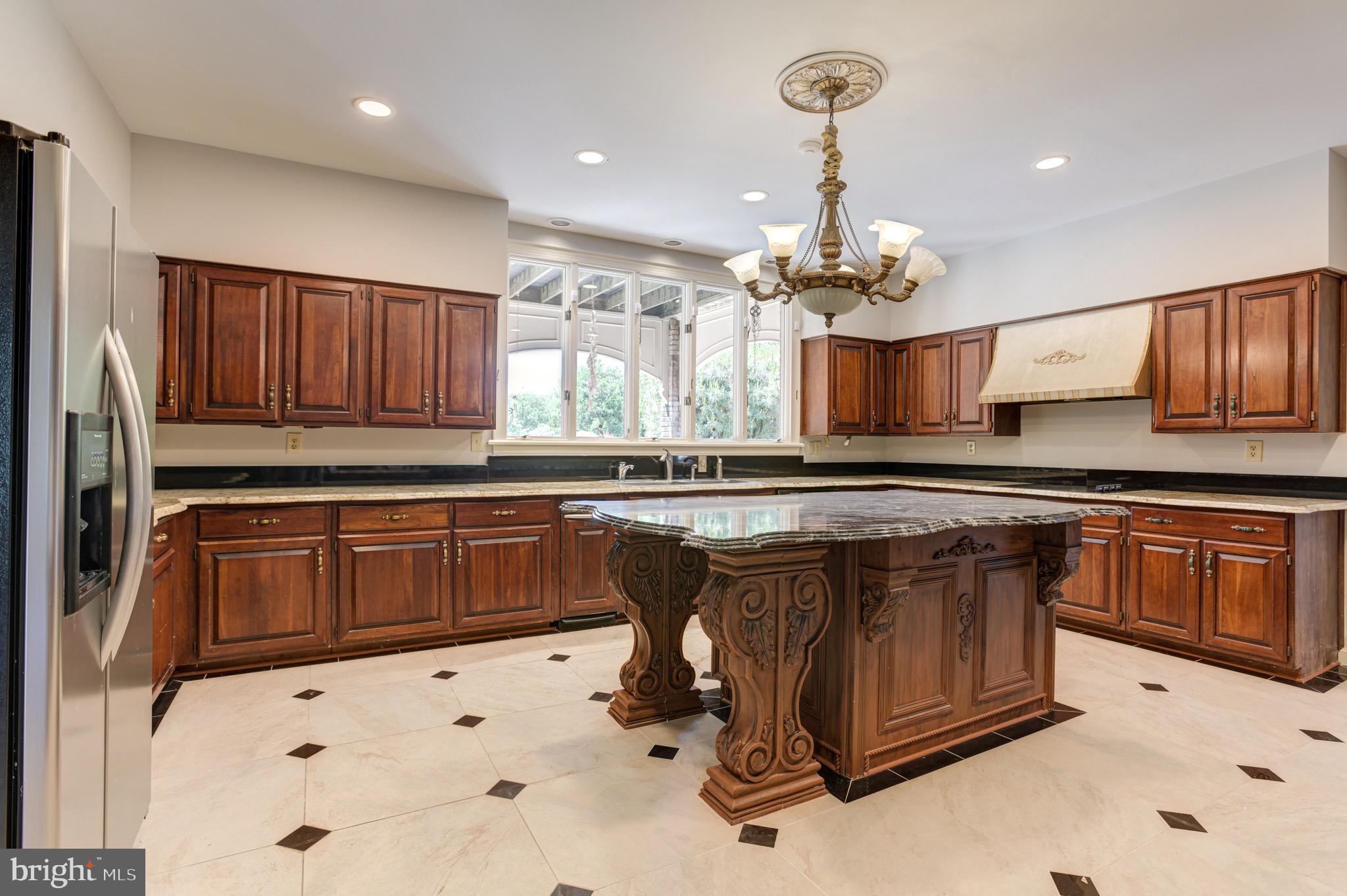 MERRY GO ROUND FARM - Residential