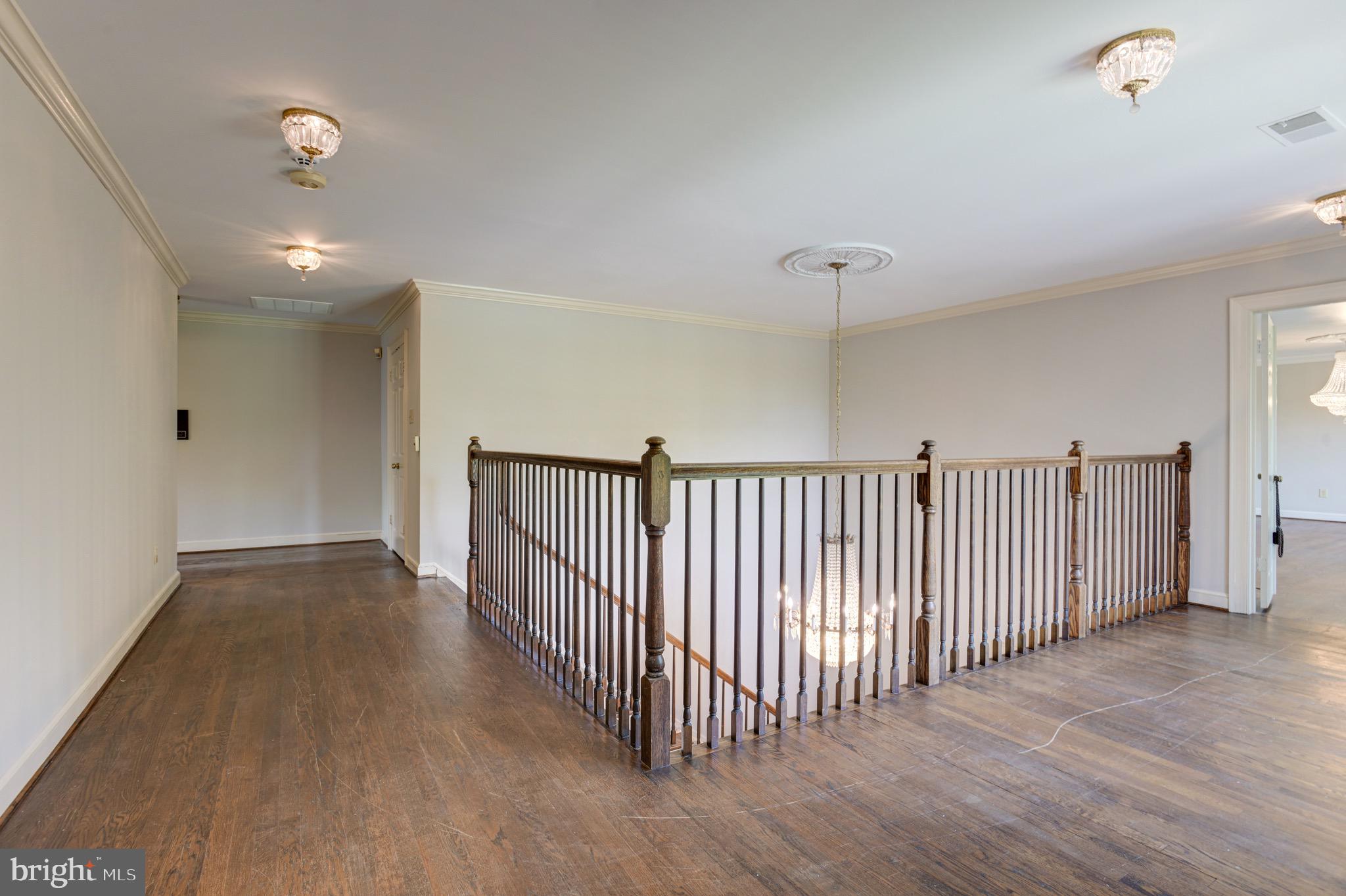 MERRY GO ROUND FARM - Residential