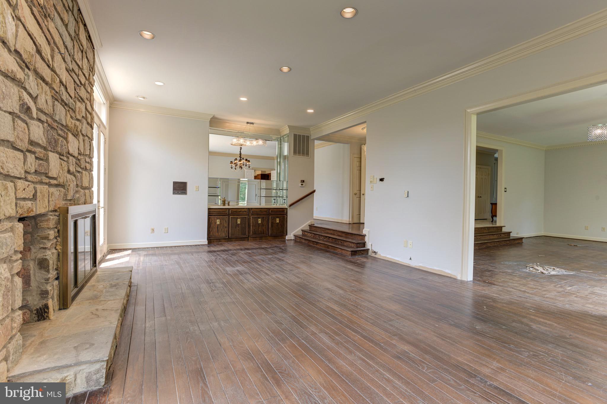 MERRY GO ROUND FARM - Residential
