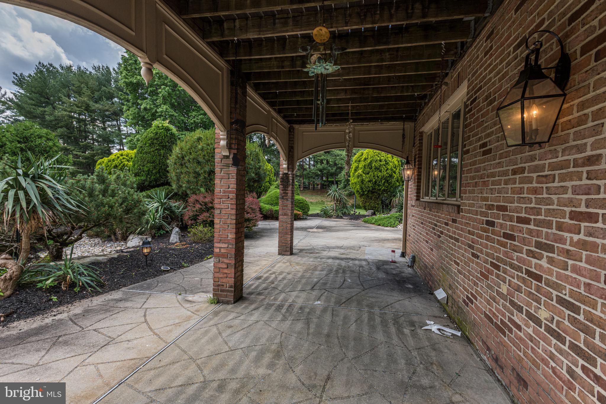 MERRY GO ROUND FARM - Residential