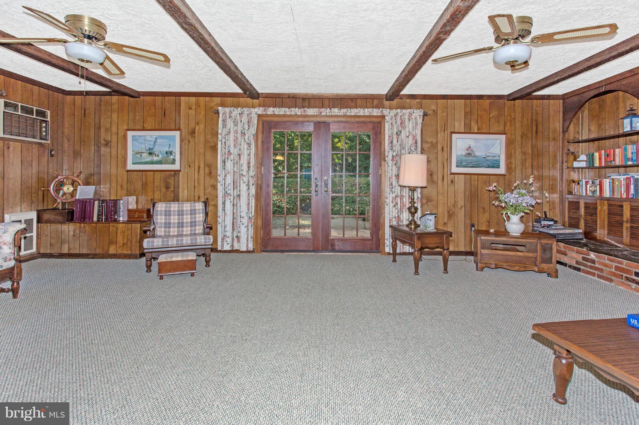 VICTORIA HEIGHTS - Residential