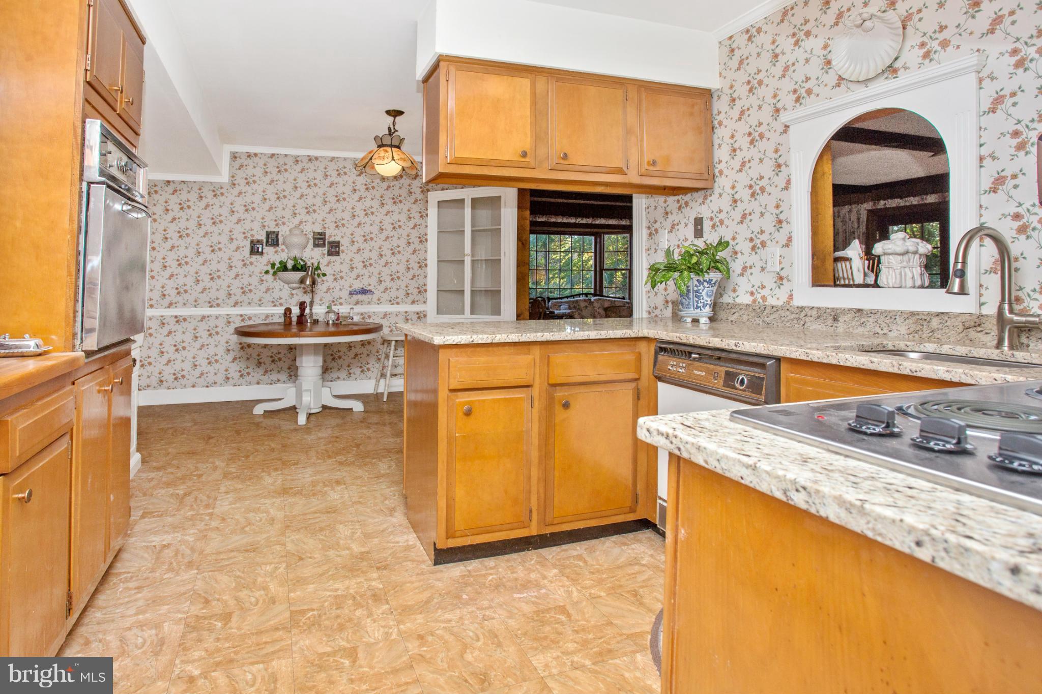 VICTORIA HEIGHTS - Residential