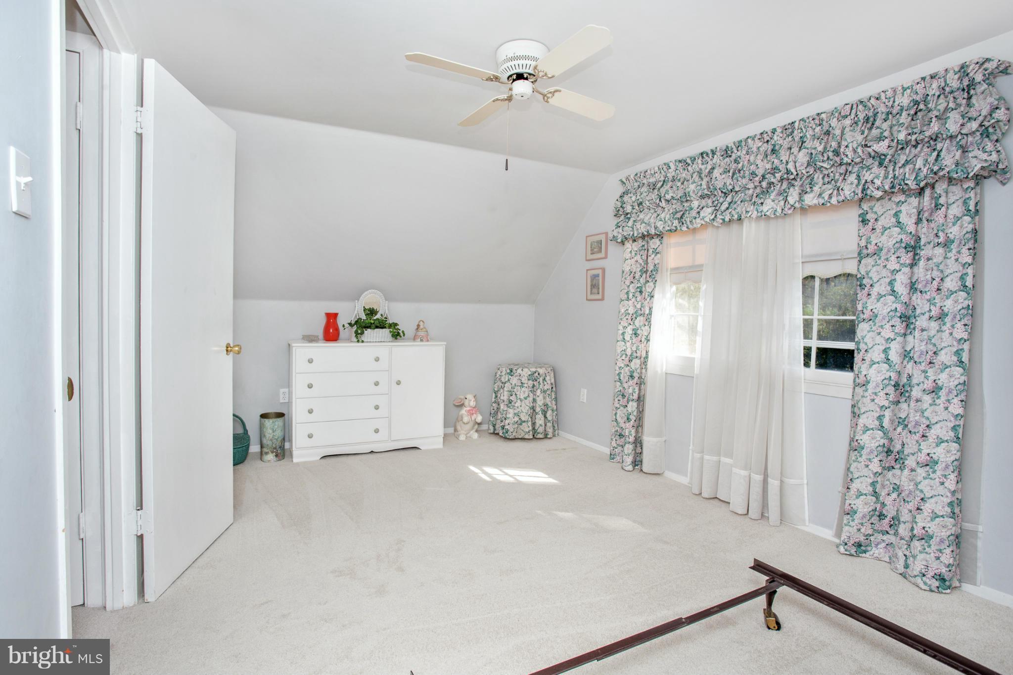 VICTORIA HEIGHTS - Residential