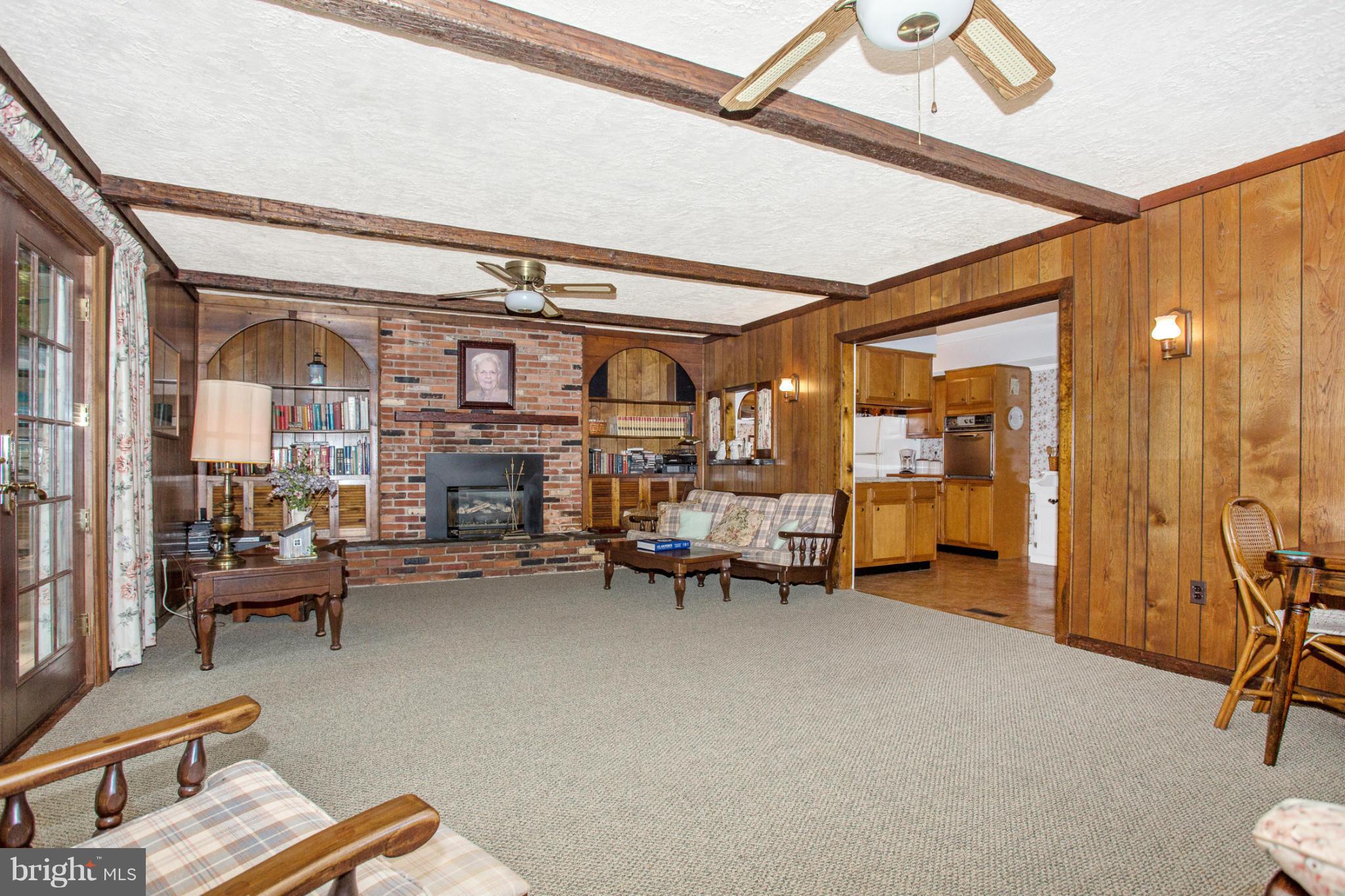 VICTORIA HEIGHTS - Residential