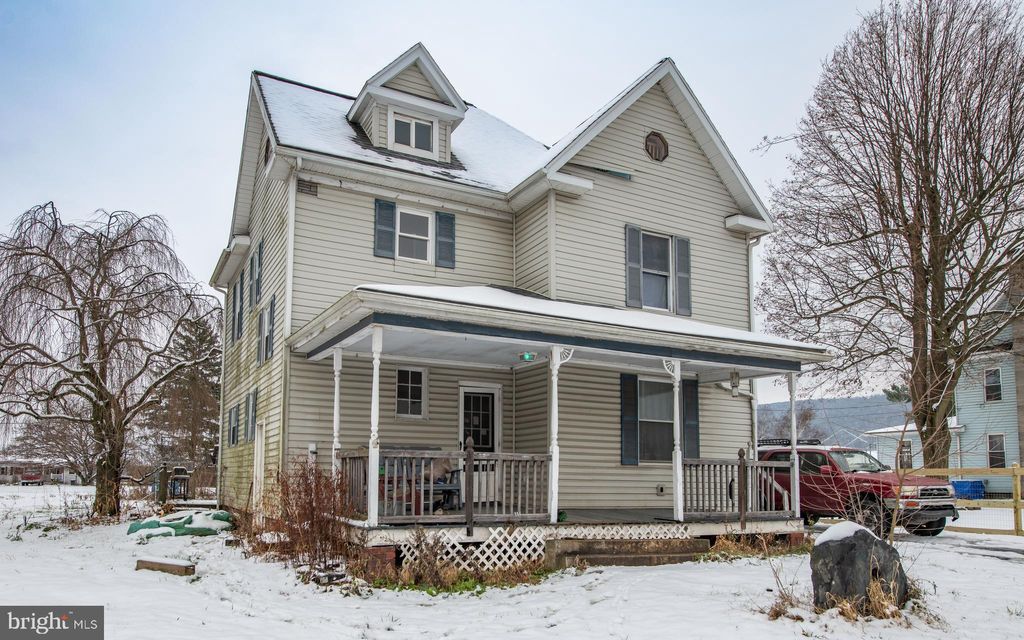 Photo of 1043 Charles St, JERSEY SHORE, PA 17740 (MLS # PACL2025328)