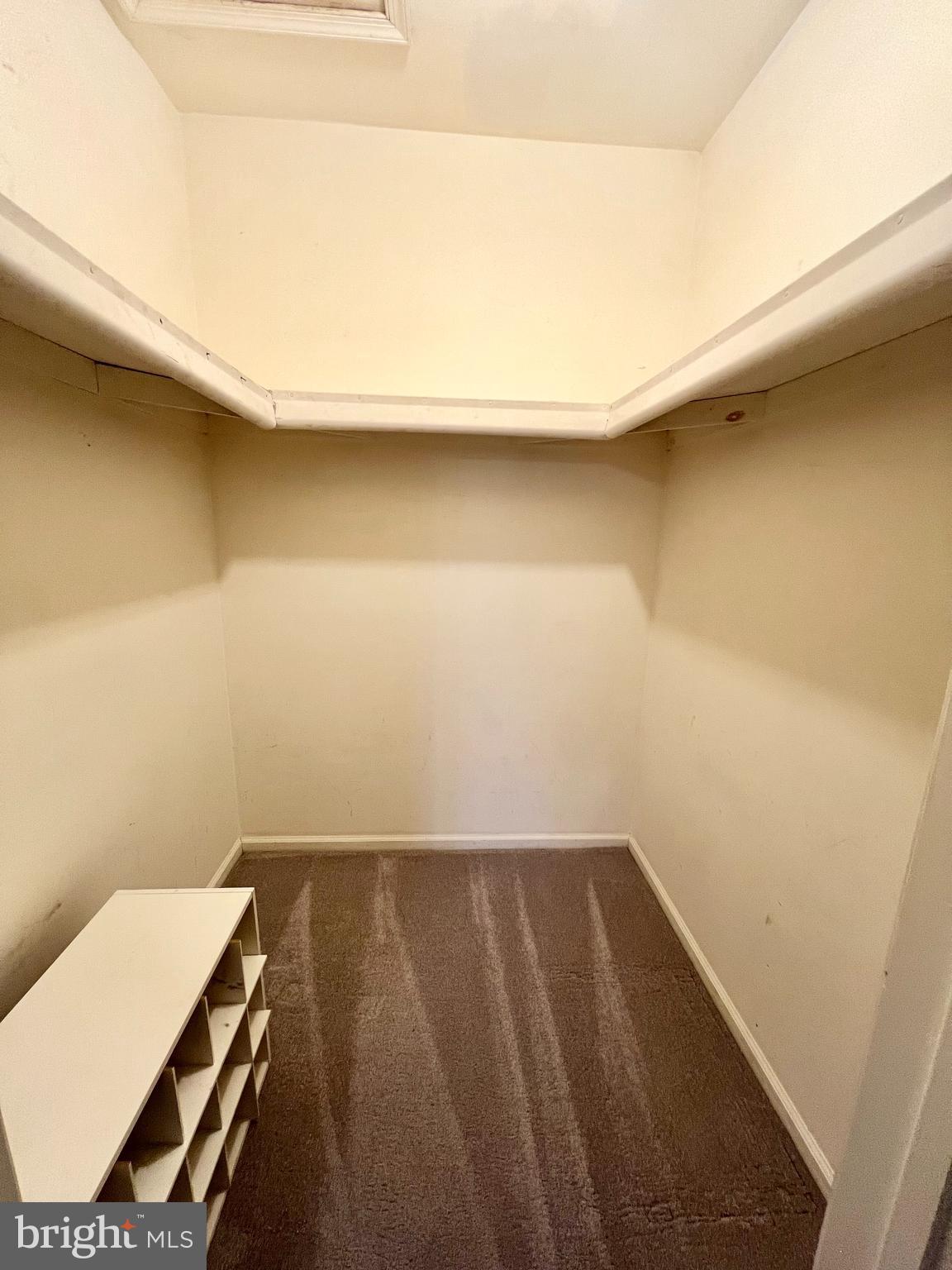 SAW MILL VALLEY - Residential Lease