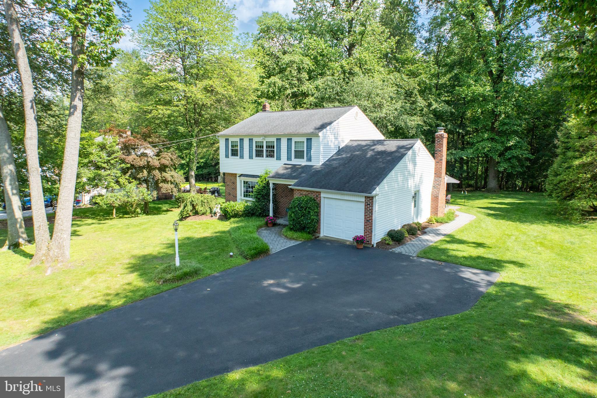 416 DEVON DRIVE