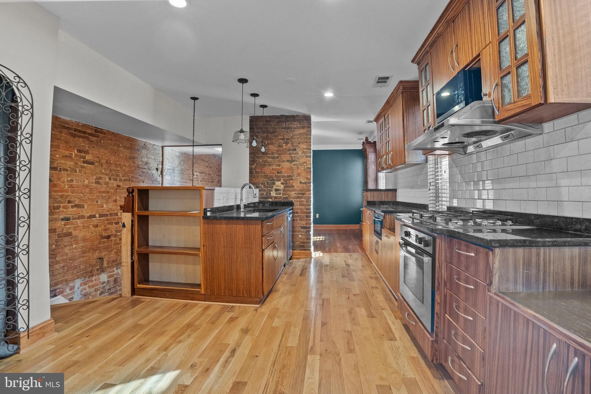 BUTCHERS HILL - Residential Lease