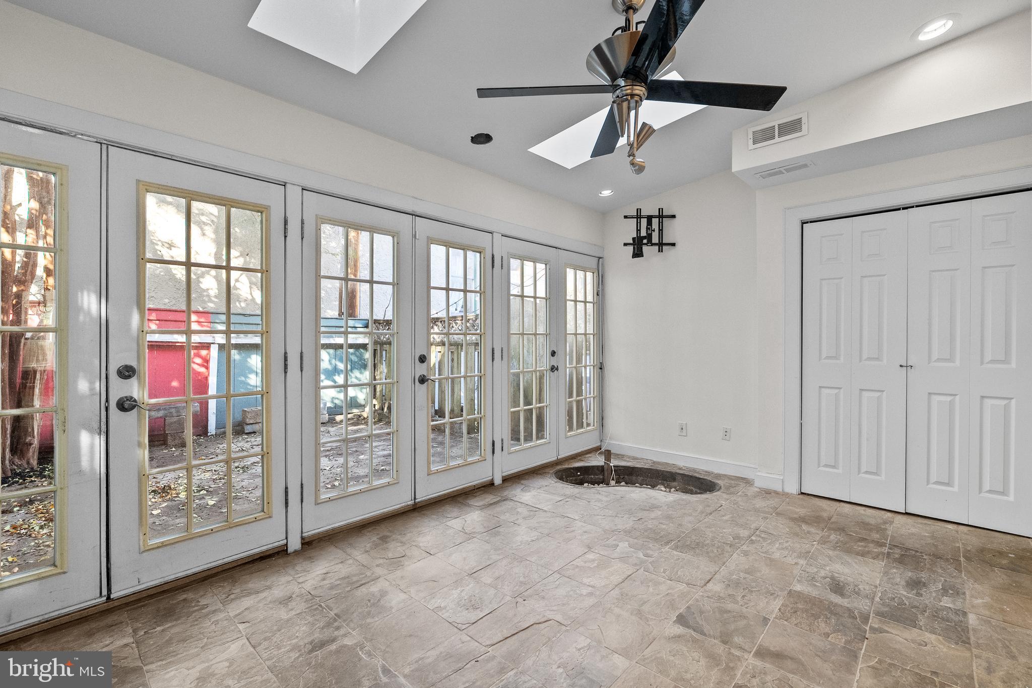 BUTCHERS HILL - Residential Lease