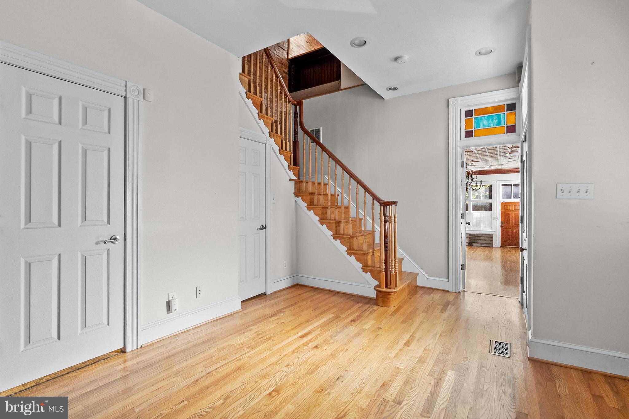 BUTCHERS HILL - Residential Lease