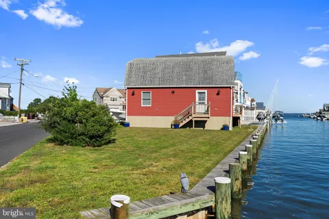 217 N Bay Drive, Bayville, NJ MLS: NJOC2036636