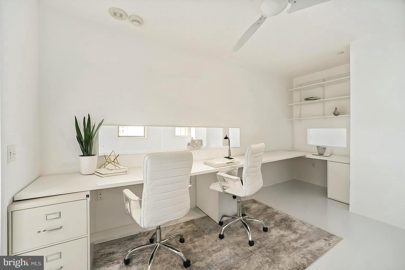 LOGAN SQUARE - Residential