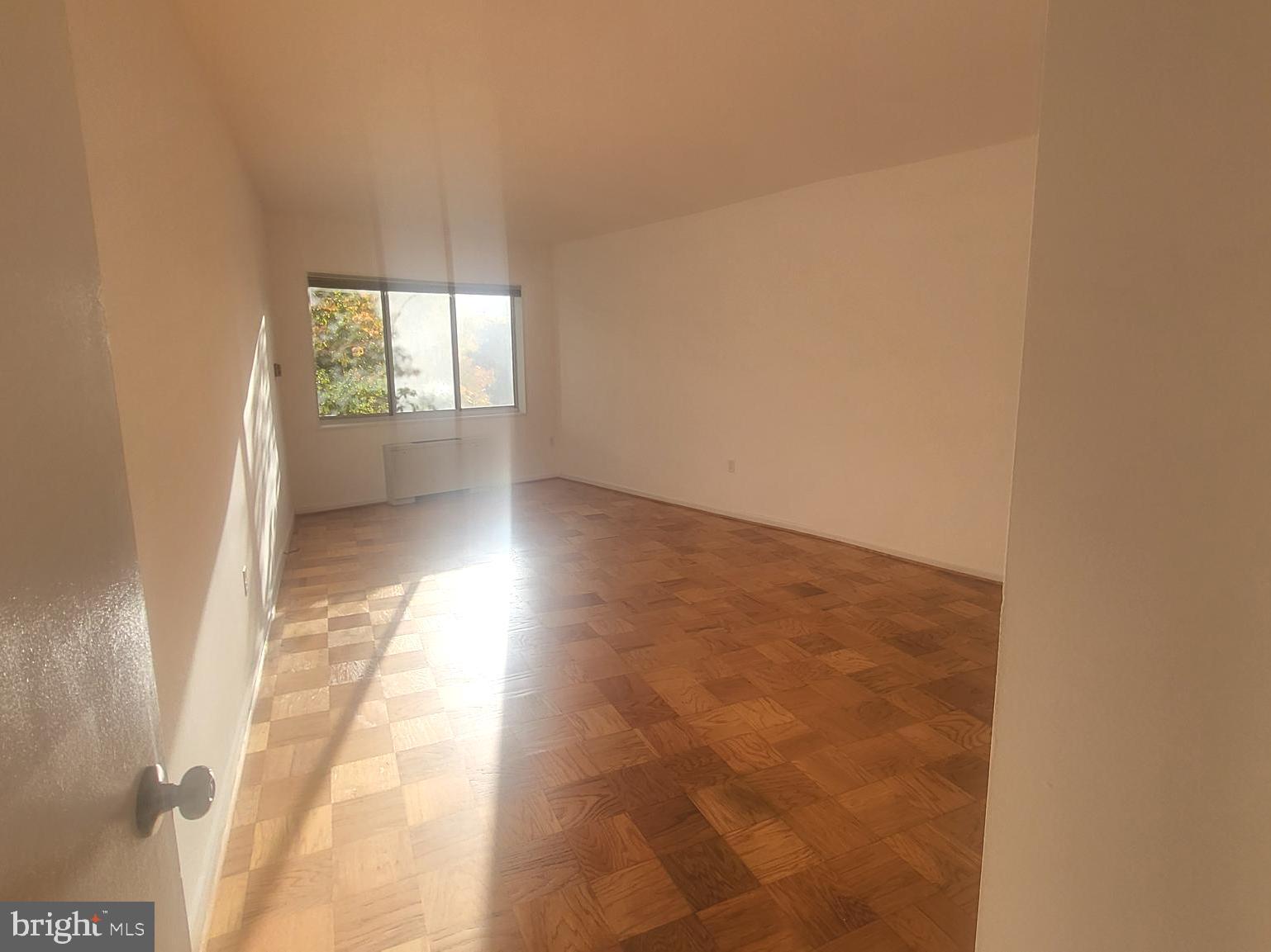 10500 ROCKVILLE PIKE M15