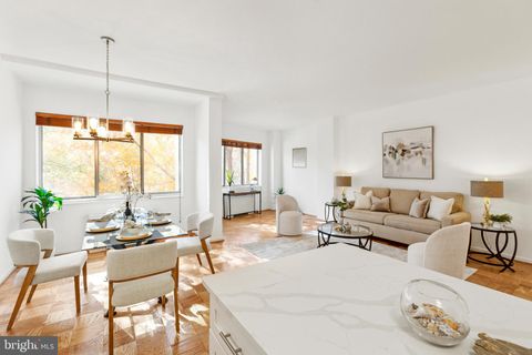 Photo of 10500 Rockville Pike #M15, ROCKVILLE, MD 20852 (MLS # MDMC2207052)