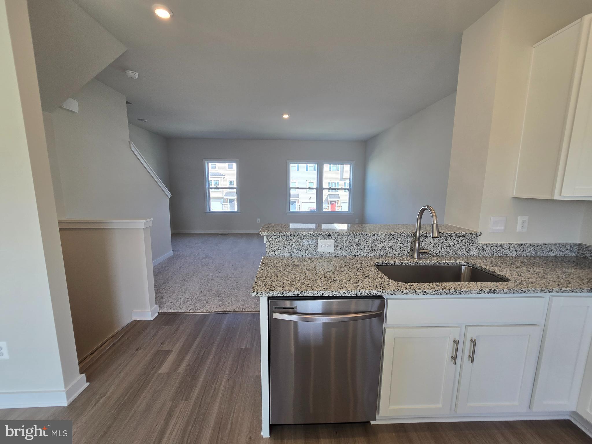 SOUTH BROOK - Residential Lease