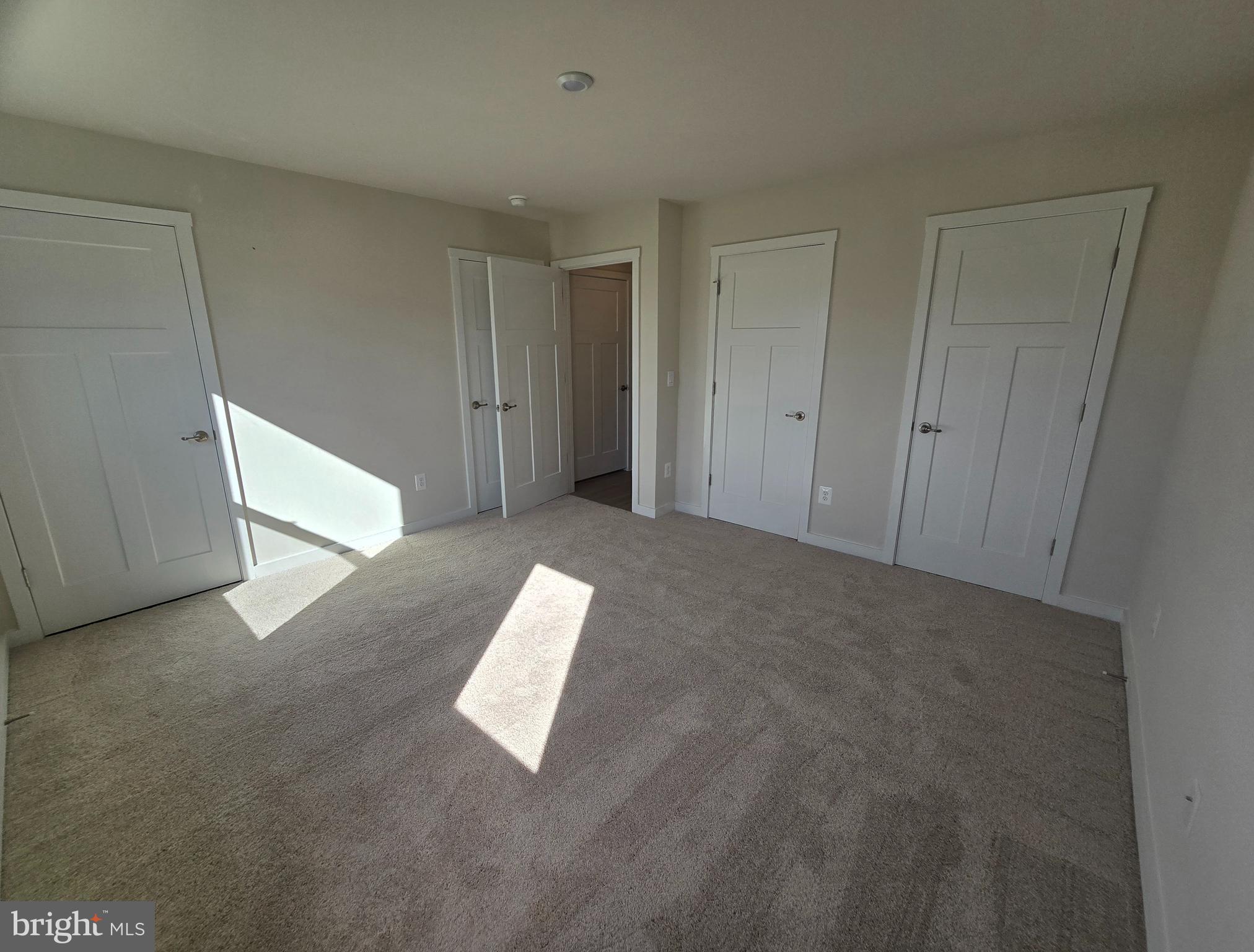 SOUTH BROOK - Residential Lease