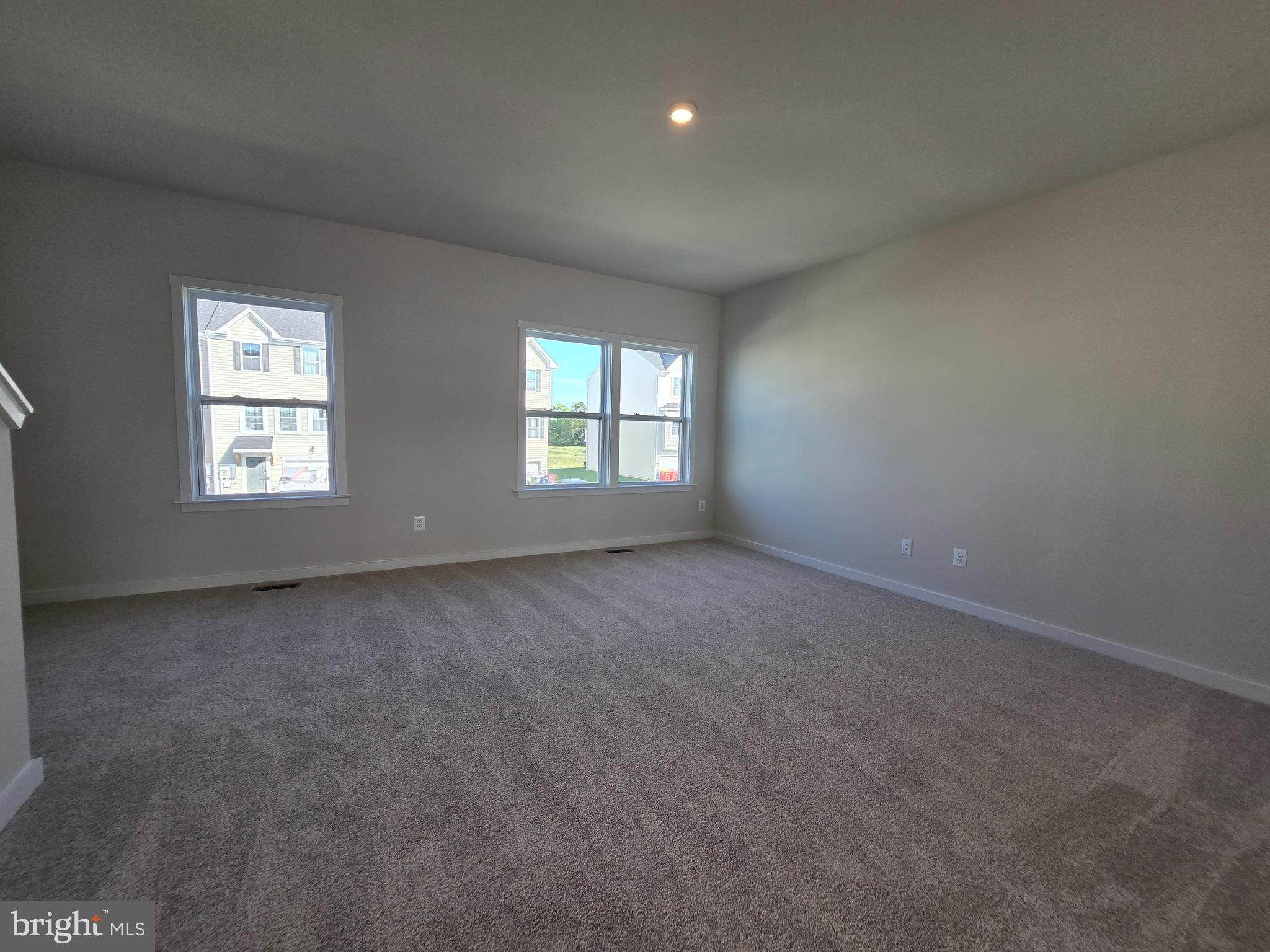 SOUTH BROOK - Residential Lease