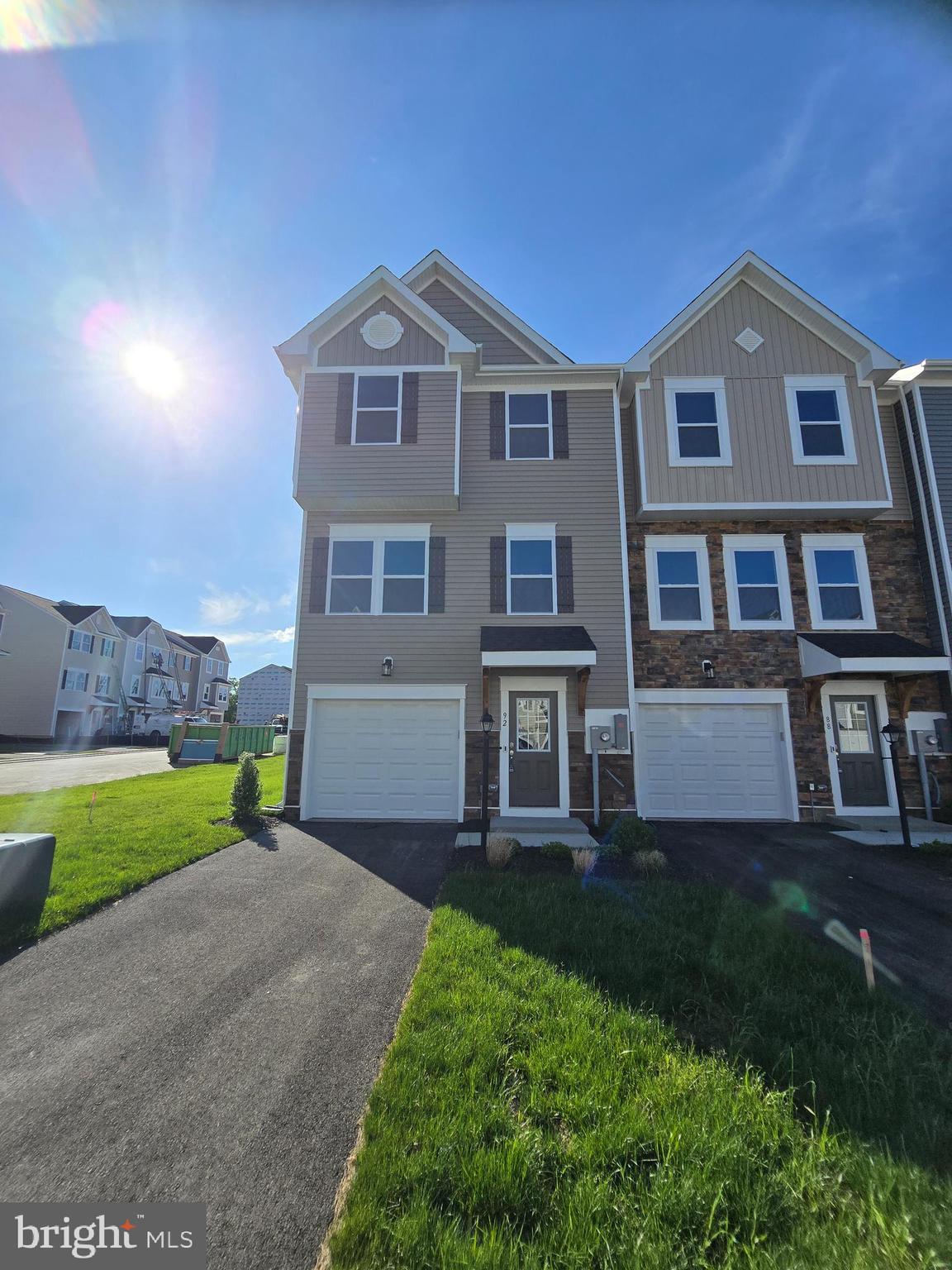 Available NOW – End Unit Luxury Townhome in Inwood
This beautiful BRAND NEW end-unit townhome is move-in ready and packed with upgrades.
With 4 bedrooms, 3.5 bathrooms, and a 1-car garage, there’s plenty of space whether you're settling in with family or hosting friends.
Main Level:
The open layout on the main floor makes it easy to entertain or just relax at home. The kitchen is a real standout, with sleek white cabinets, quartz countertops, stainless steel appliances, and a large island that’s great for casual meals or cooking together.
There’s also a pantry and a cozy breakfast nook for extra convenience.
Upper Level:
Upstairs, the primary suite is your own private retreat, featuring a walk-in closet and a stylish en-suite bathroom.
Two more bedrooms share a second full bath, and the laundry is right on this level—super convenient.
Finished Basement:
Downstairs, the finished basement gives you even more space, including a private bedroom and full bath—perfect for guests, a home office, or a chill spot.
This townhome combines modern design with practical comfort, all in a great location. Come take a look—you’ll love it.