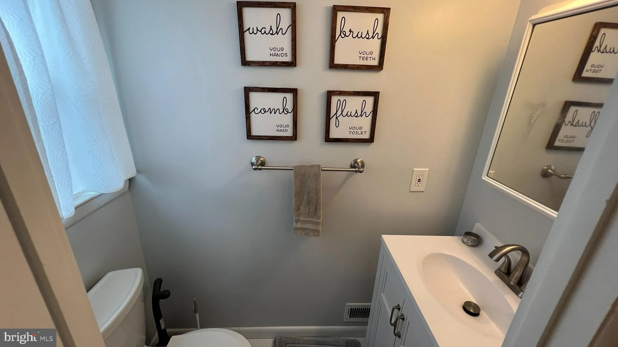 Stratford, New Jersey 08084, United States, 4 Bedrooms Bedrooms, ,2 BathroomsBathrooms,Residential,Active,164847