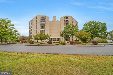 Photo of 415 Park View Lane #104, ALTOONA, PA 16601 (MLS # PABR2015806) Photo of 415 Park View Lane #104, ALTOONA, PA 16601 (MLS # PABR2015806)