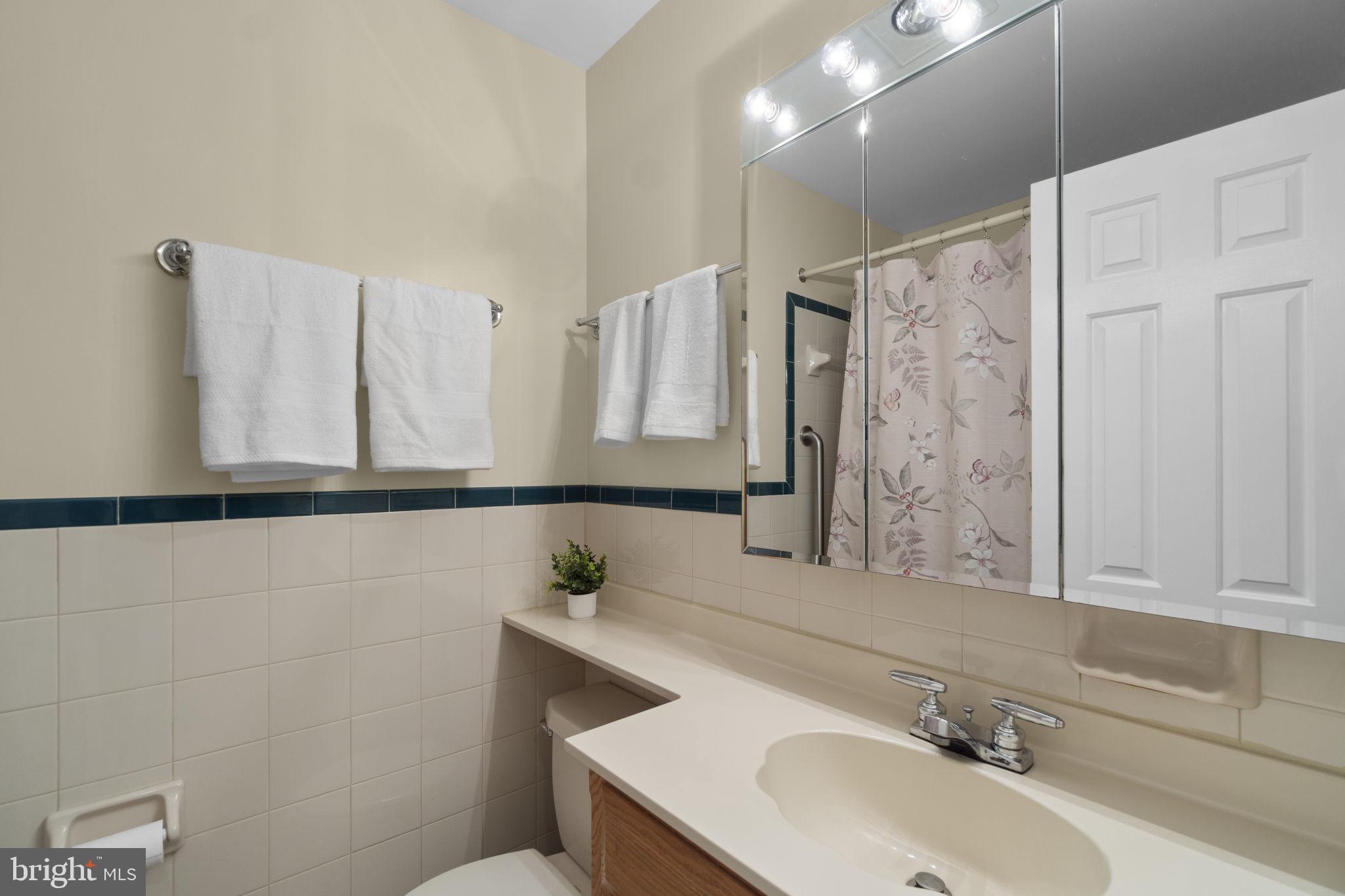 KINGS CONTRIVANCE - Residential