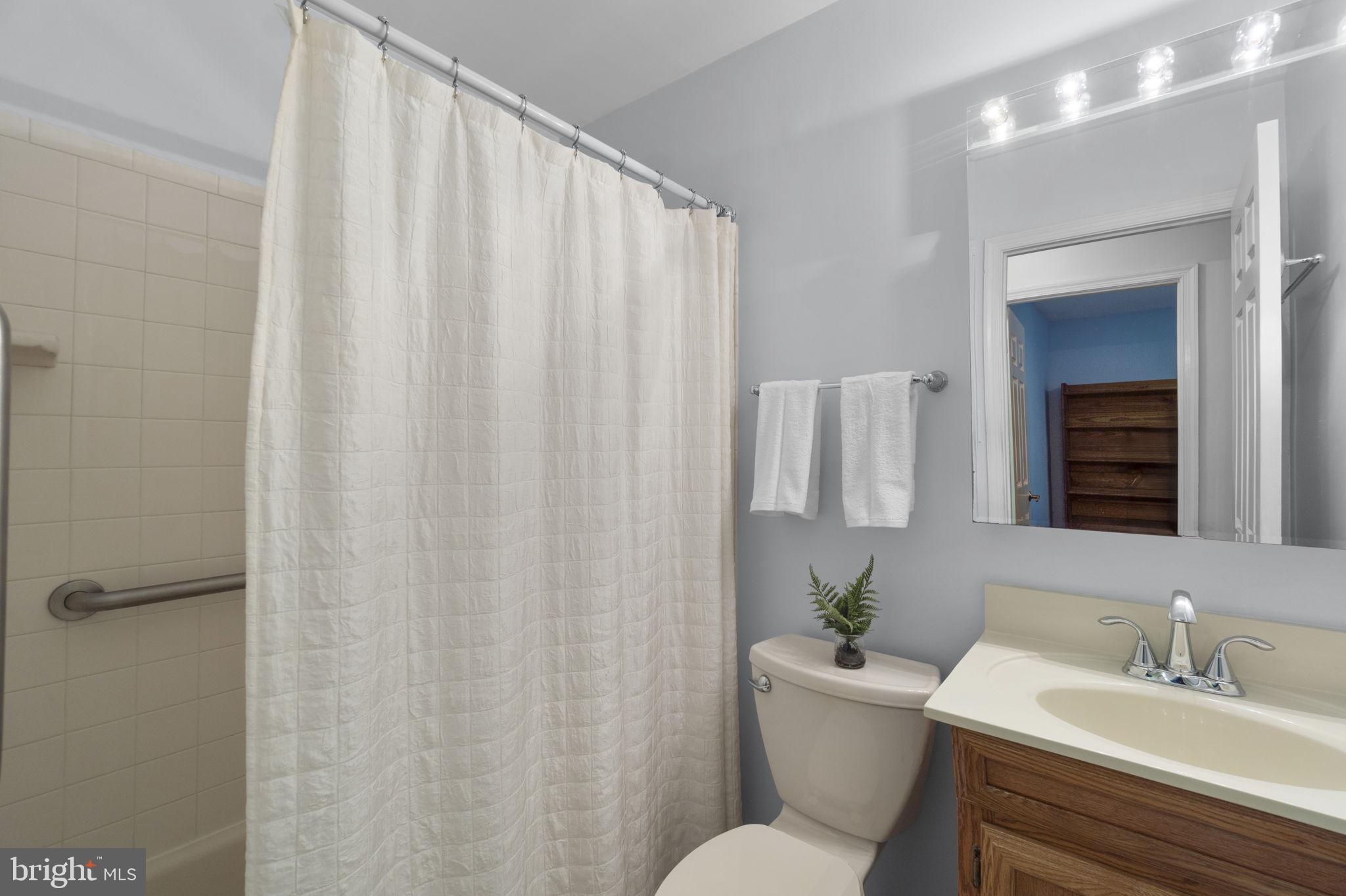 KINGS CONTRIVANCE - Residential
