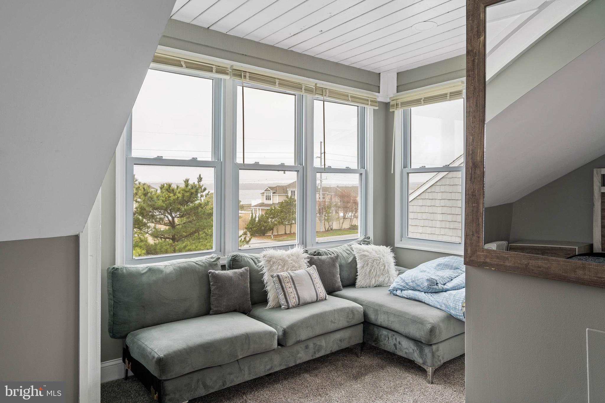 CURVES - Residential