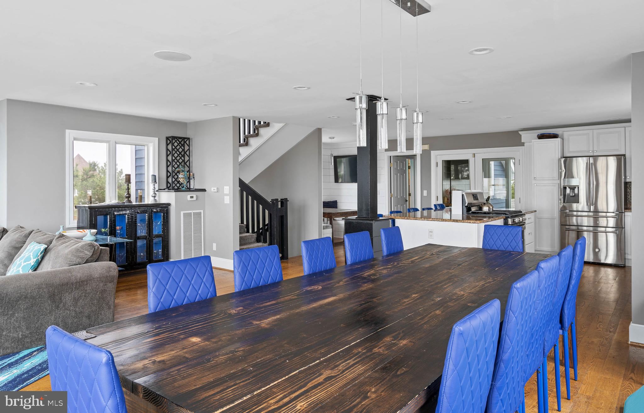 CURVES - Residential