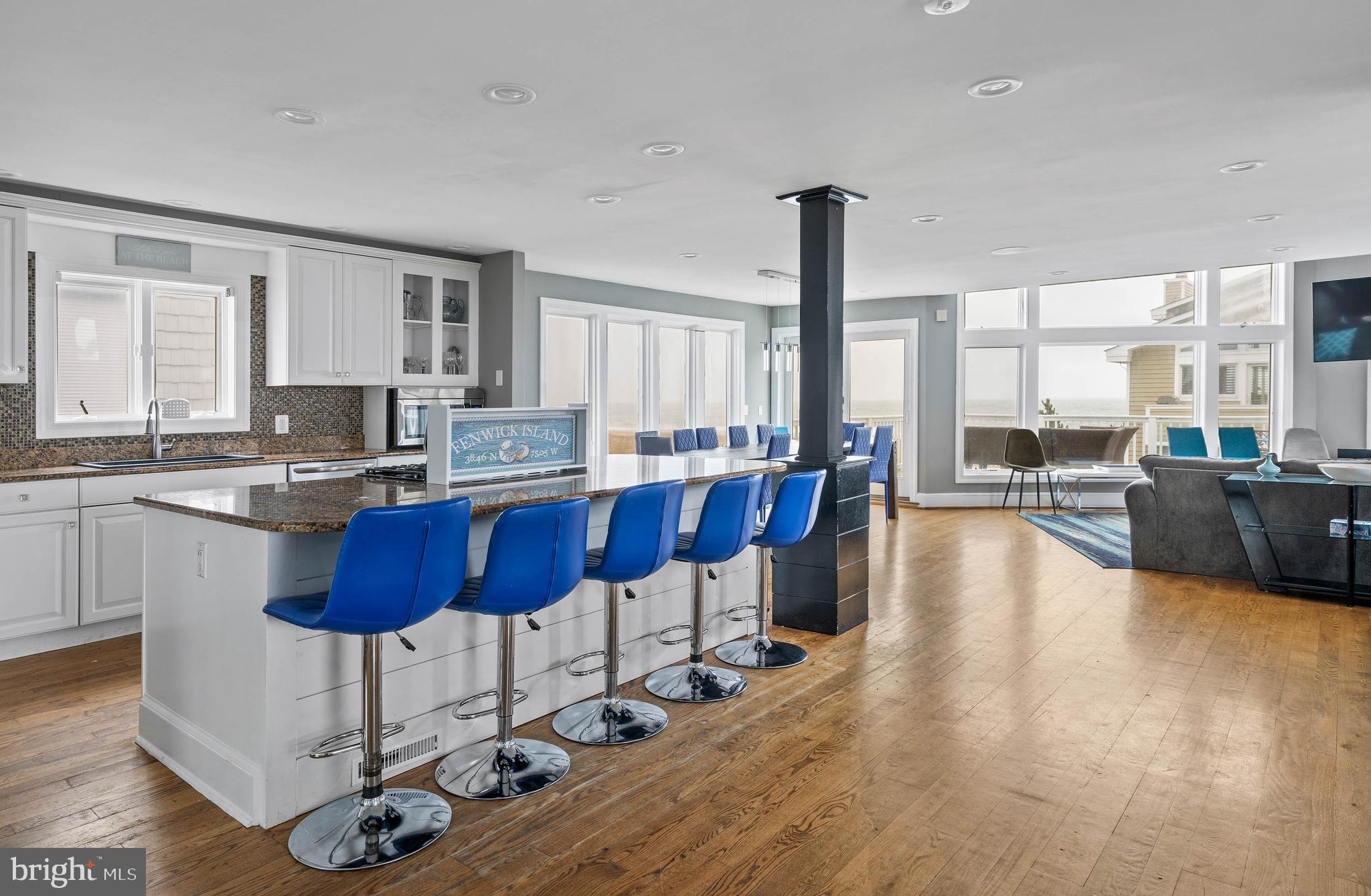 CURVES - Residential