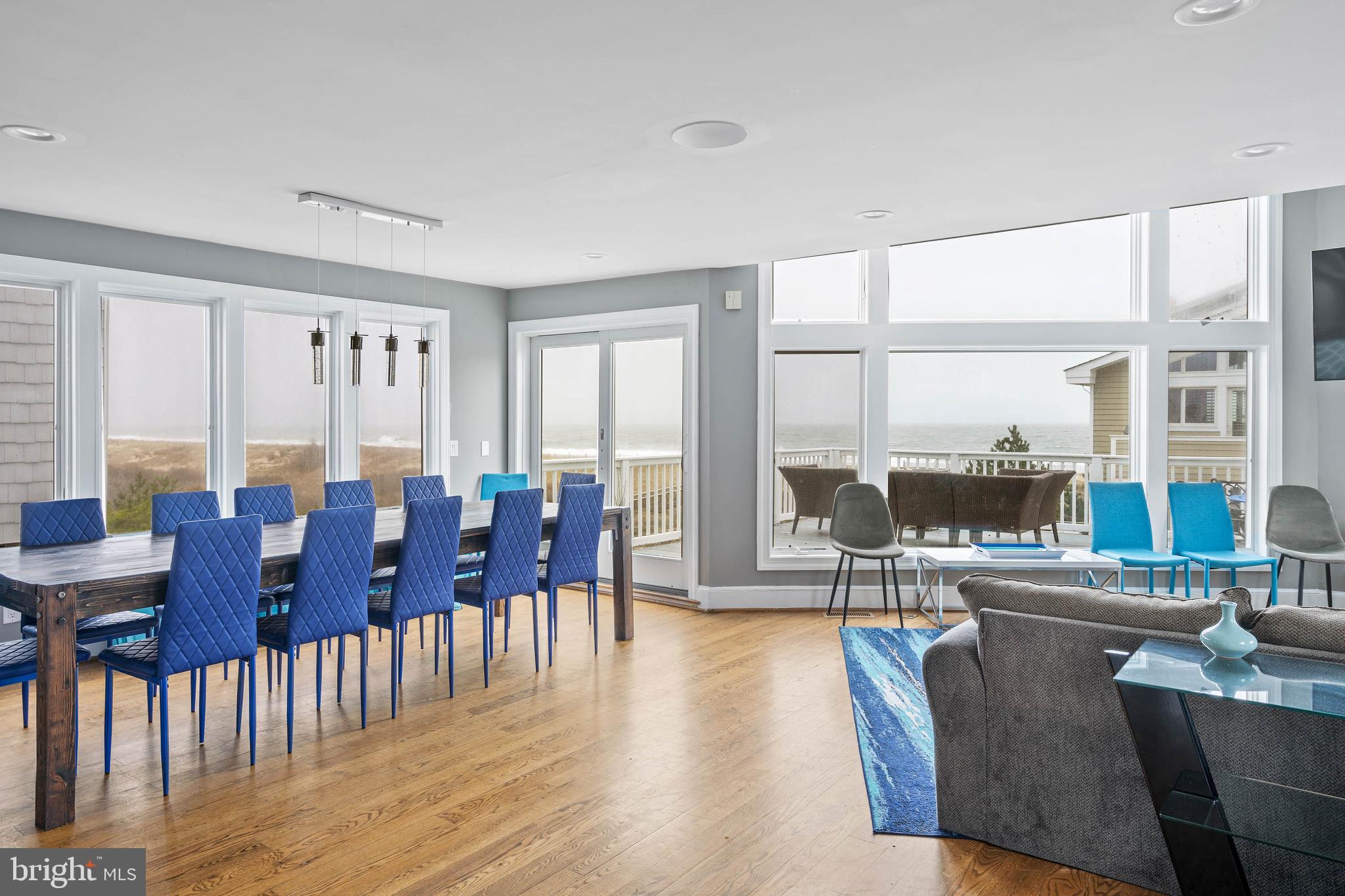 CURVES - Residential