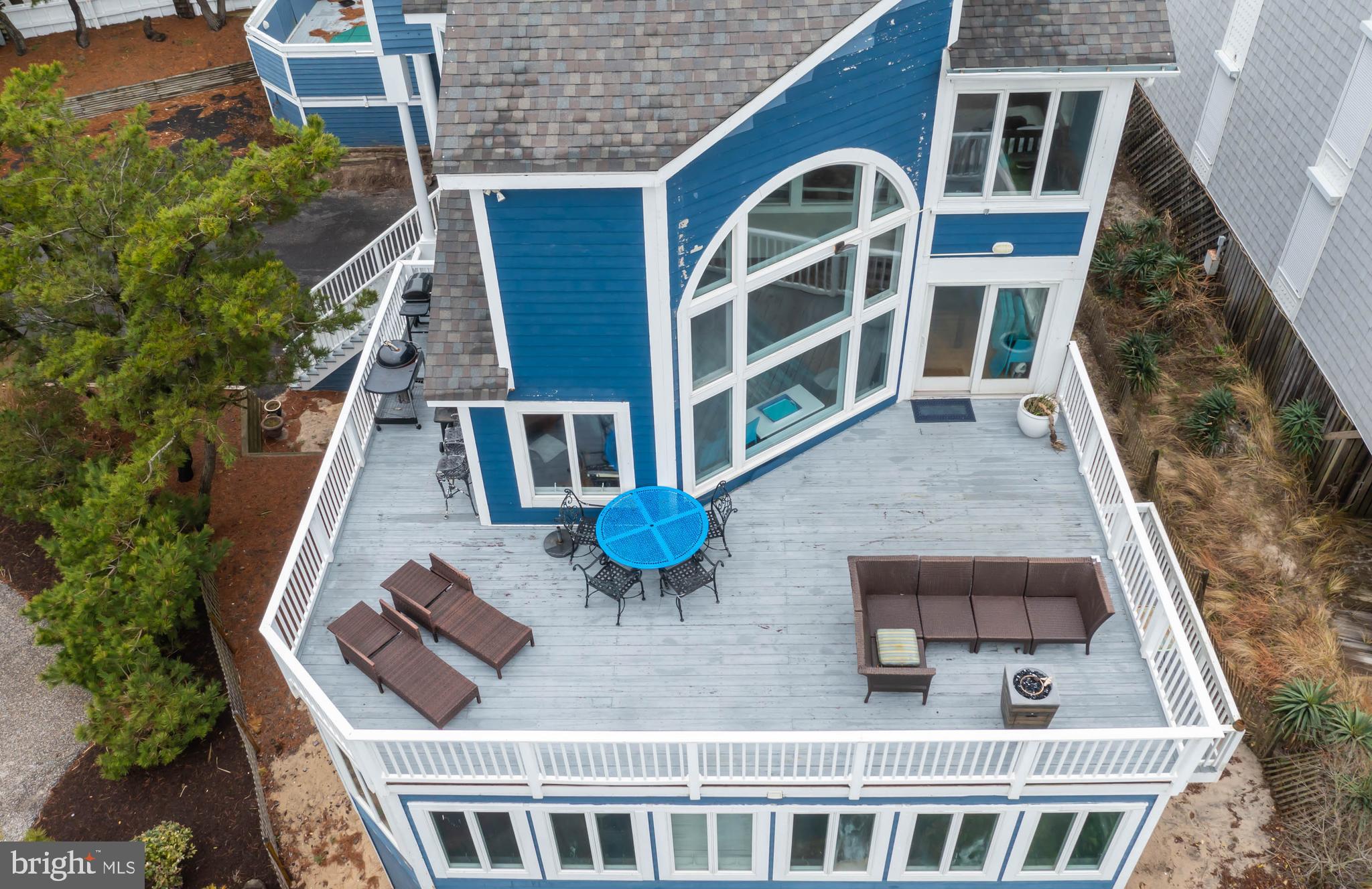 CURVES - Residential